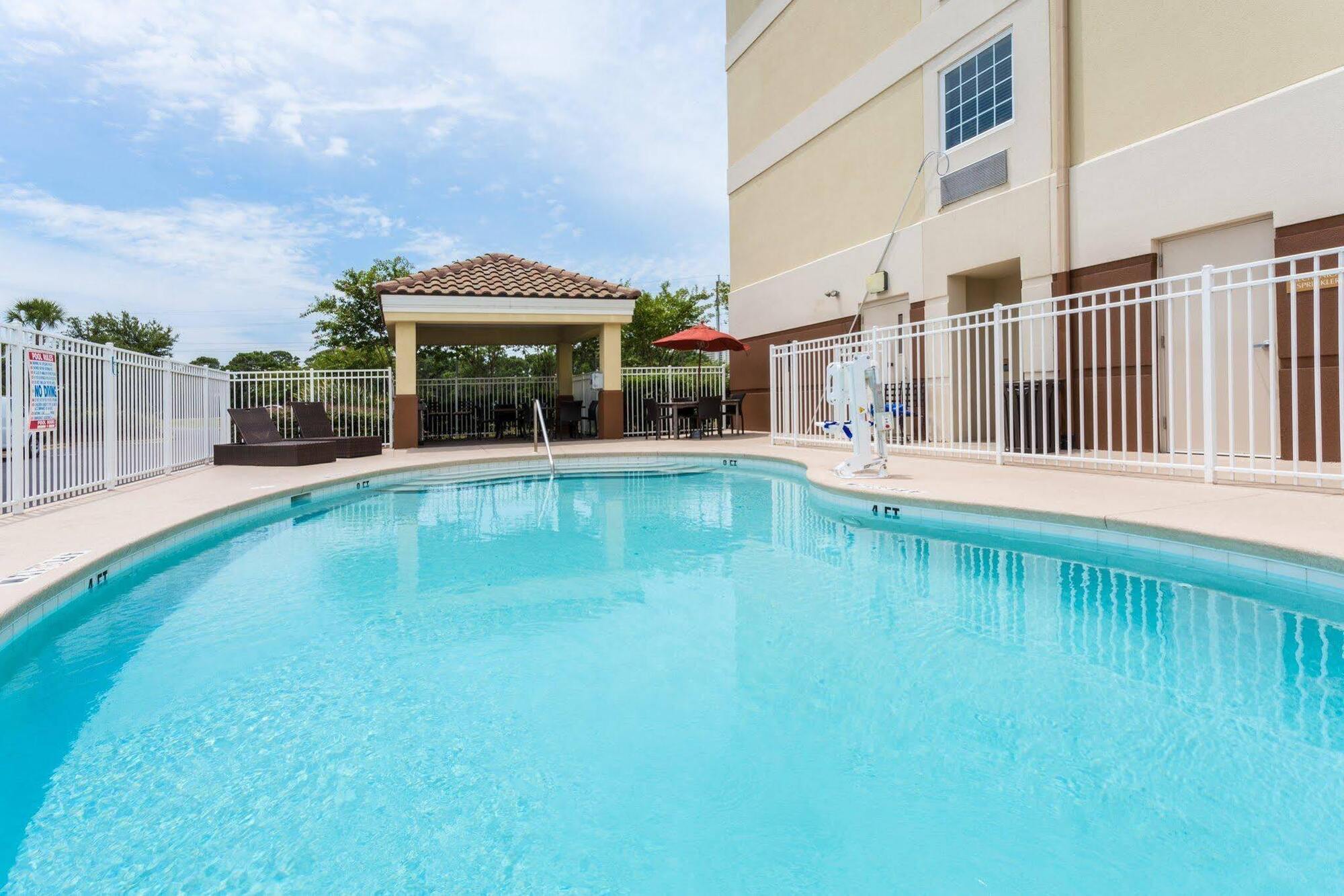 Candlewood Suites Destin-Sandestin Area By Ihg Мирамар Бийч Екстериор снимка